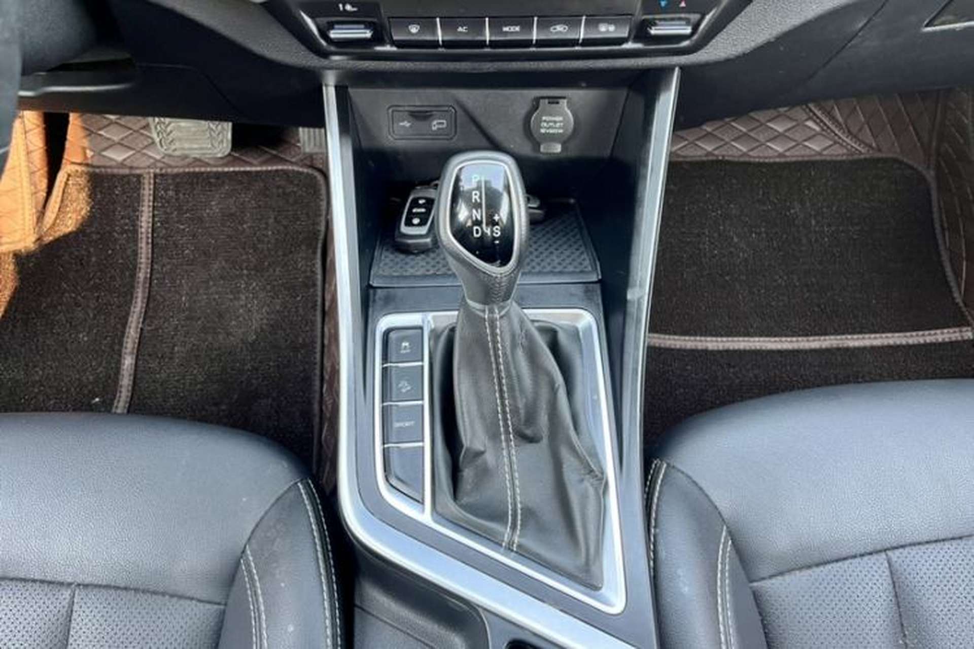 Used Geely Auto Vision X3 2020 1.5L CVT Luxury Model Interior 11