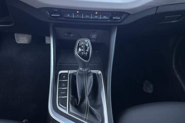 Used Geely Auto Vision X3 2020 1.5L CVT Luxury Model Interior 2
