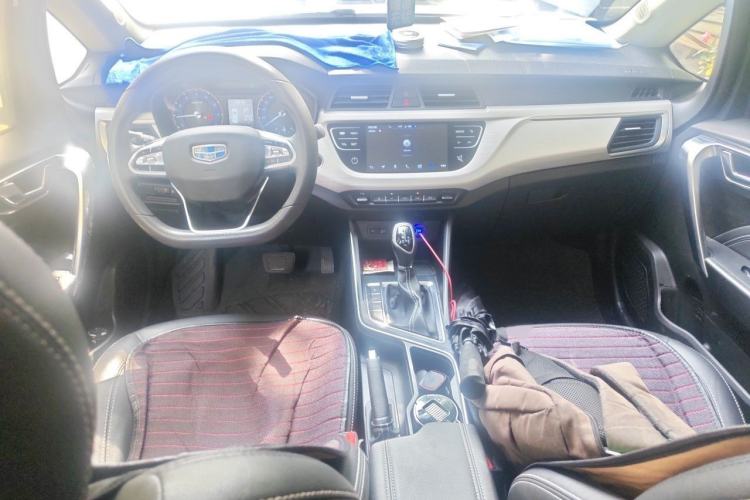 Used Geely Auto Vision X3 2020 1.5L CVT Elite Edition Interior 2