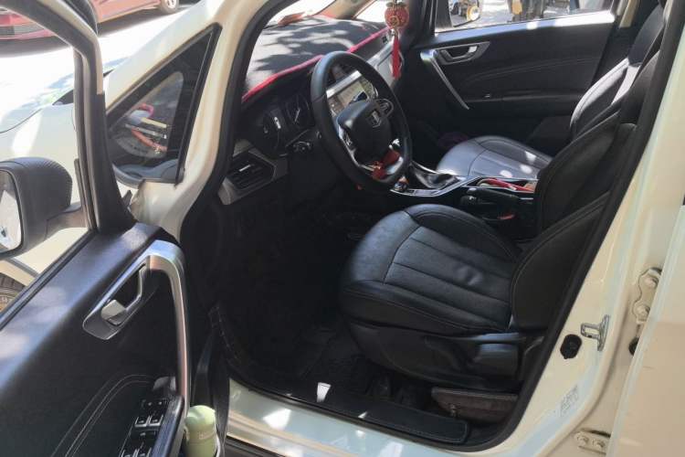 Used Geely Auto Vision X3 2020 1.5L CVT Luxury Model Interior 3