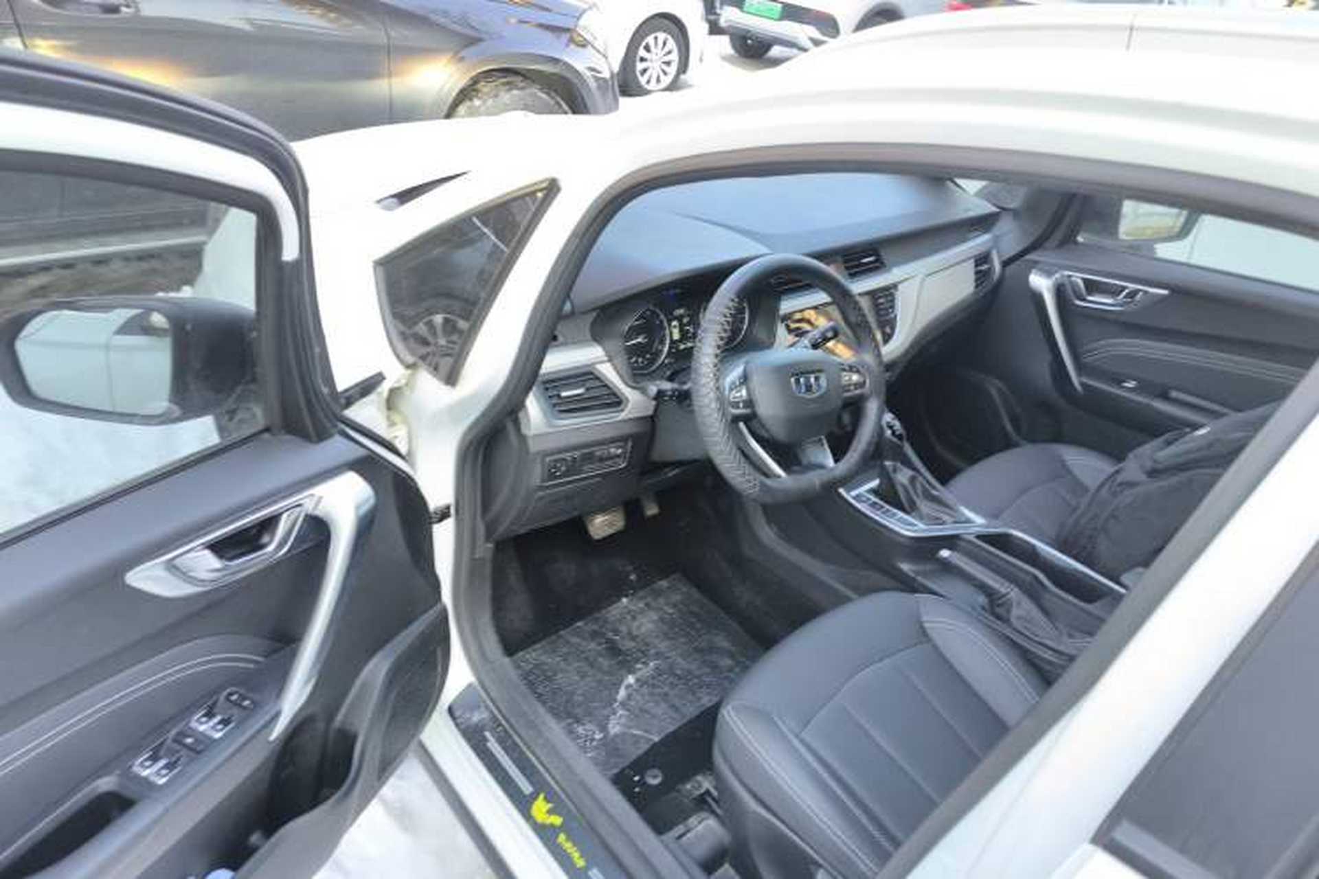 Used Geely Auto Vision X3 2020 1.5L CVT Luxury Model Interior 3