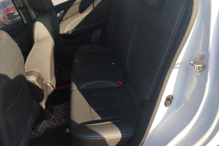 Used Geely Auto Vision X3 2020 1.5L Manual Elite Edition Interior 4