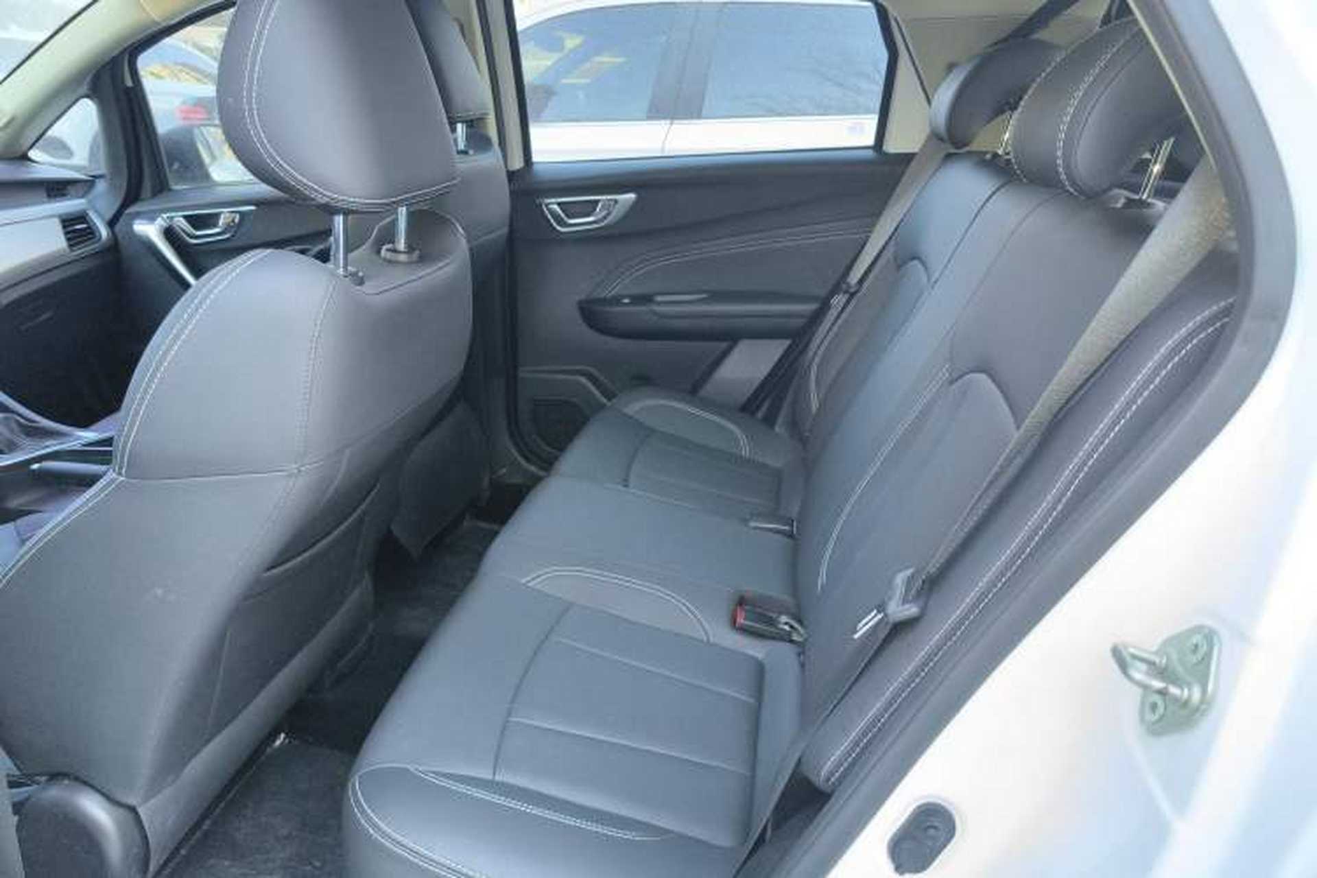 Used Geely Auto Vision X3 2020 1.5L CVT Luxury Model Interior 4