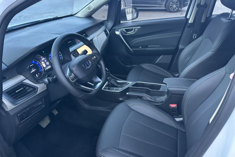 Used Geely Auto Vision X3 2020 1.5L CVT Luxury Model Interior 5