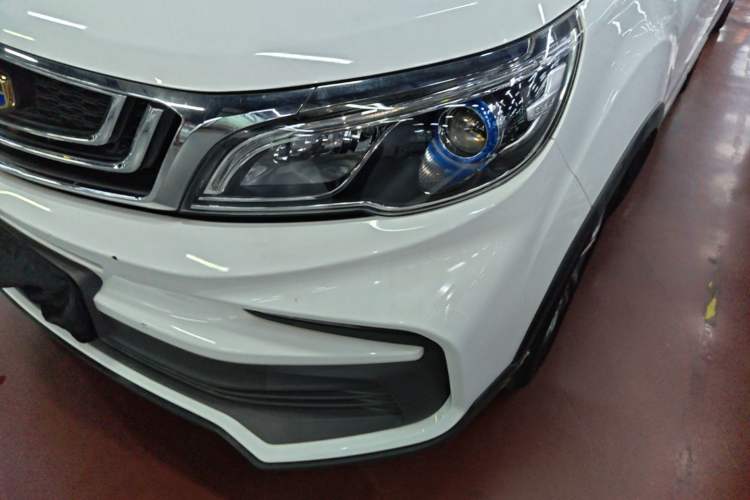 Used Geely Auto Vision X3 2020 1.5L CVT Luxury Model Left Front Headlight