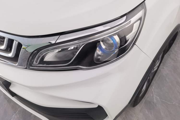 Used Geely Auto Vision X3 2020 1.5L CVT Luxury Model Left Front Headlight