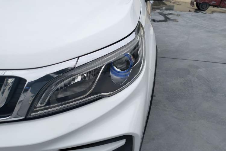 Used Geely Auto Vision X3 2020 1.5L Manual Elite Edition Left Front Headlight