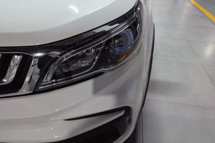 Used Geely Auto Vision X3 2020 1.5L CVT Luxury Model Left Front Headlight