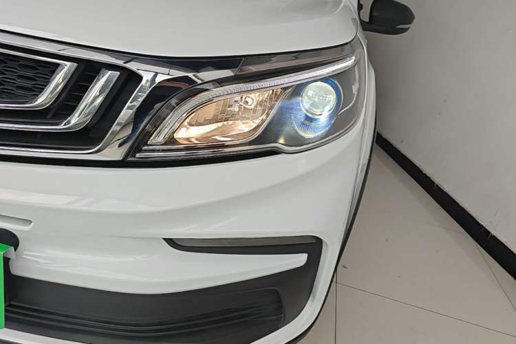 Used Geely Auto Vision X3 2020 1.5L CVT Luxury Model Left Front Headlight