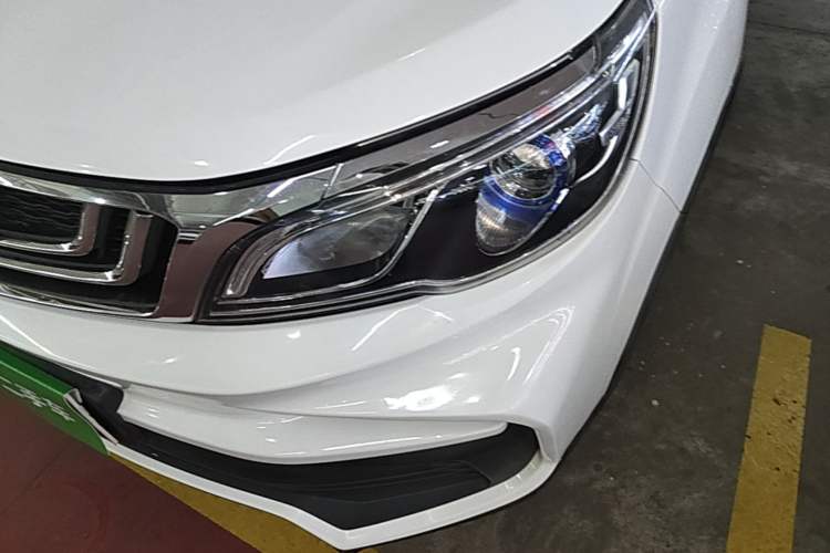 Used Geely Auto Vision X3 2020 1.5L CVT Elite Edition Left Front Headlight