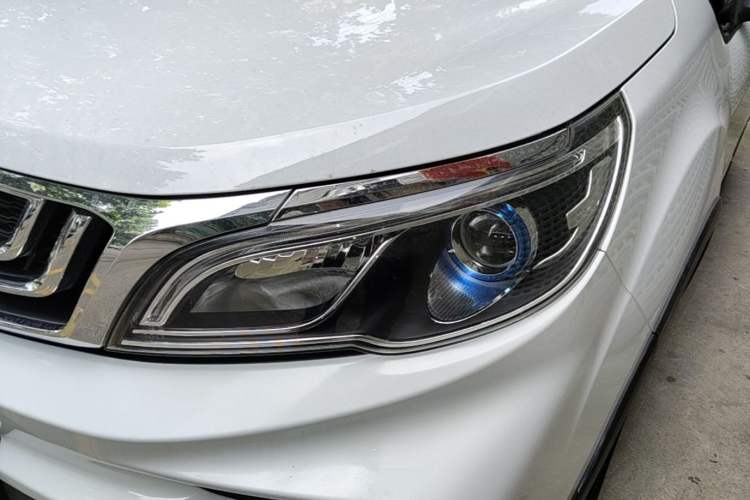 Used Geely Auto Vision X3 2020 1.5L CVT Luxury Model Left Front Headlight
