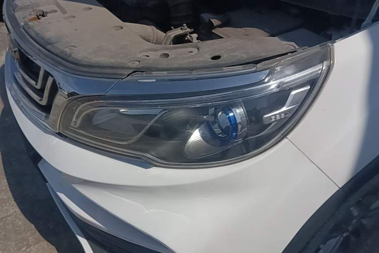 Used Geely Auto Vision X3 2020 1.5L Manual Elite Edition Left Front Headlight