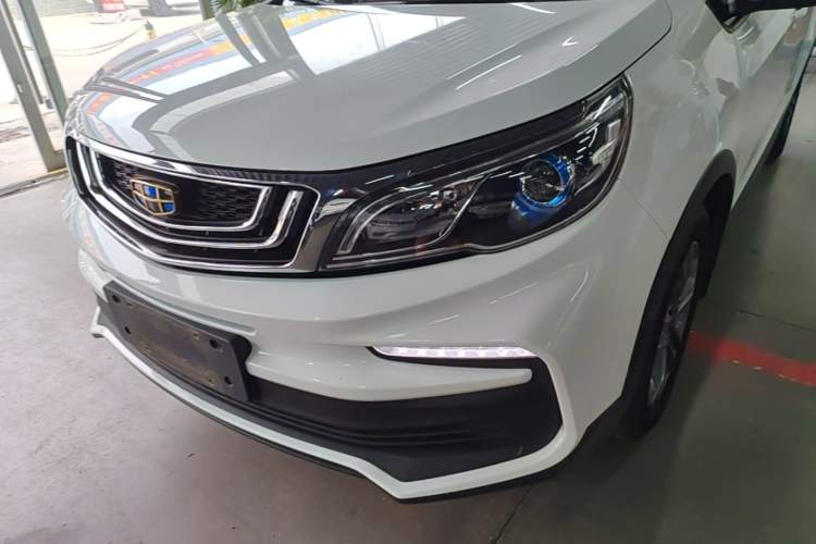 Used Geely Auto Vision X3 2020 1.5L CVT Luxury Model Left Front Headlight