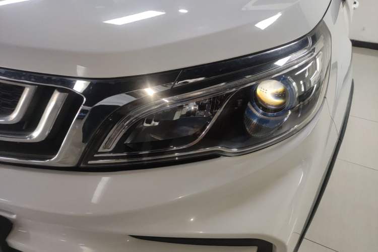Used Geely Auto Vision X3 2020 1.5L Manual Elite Edition Left Front Headlight