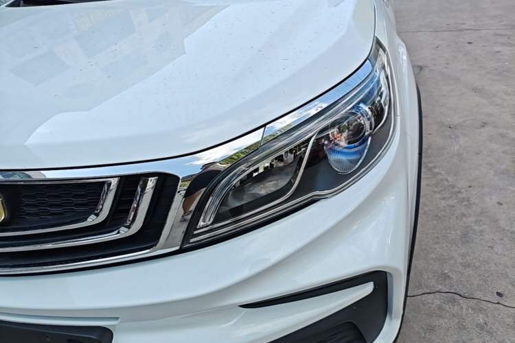 Used Geely Auto Vision X3 2020 1.5L CVT Luxury Model Left Front Headlight