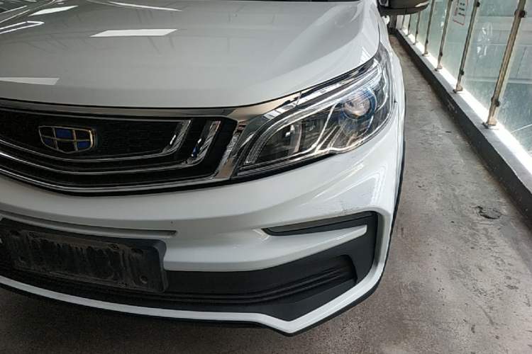 Used Geely Auto Vision X3 2020 1.5L CVT Luxury Model Left Front Headlight