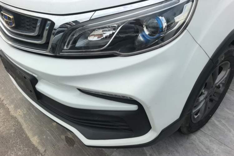 Used Geely Auto Vision X3 2020 1.5L Manual Luxury Edition Left Front Headlight