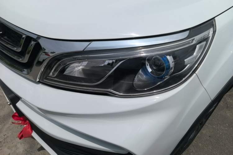 Used Geely Auto Vision X3 2020 1.5L CVT Luxury Model Left Front Headlight
