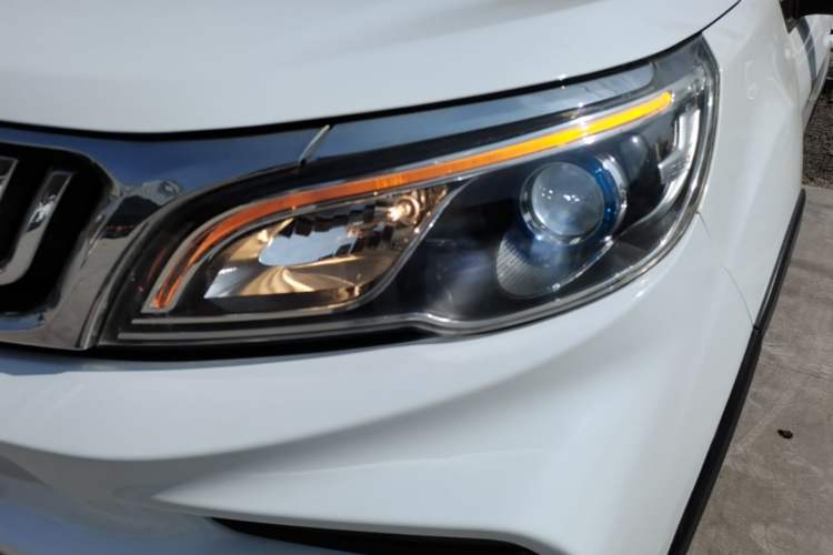 Used Geely Auto Vision X3 2020 1.5L CVT Luxury Model Left Front Headlight