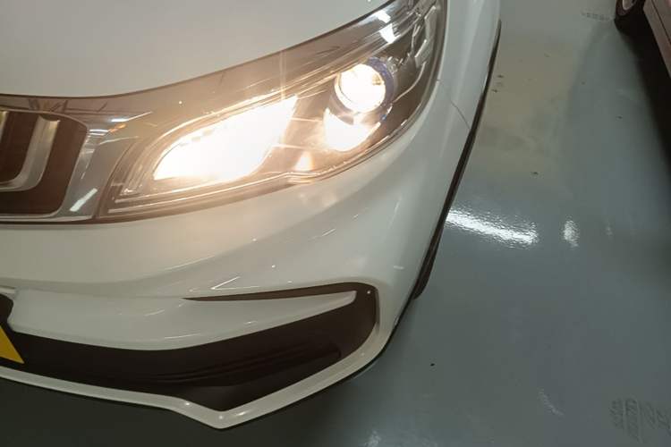 Used Geely Auto Vision X3 2020 1.5L CVT Luxury Model Left Front Headlight