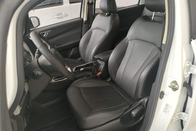 Used Geely Auto Vision X3 2020 1.5L Manual Elite Edition Left Front Seat