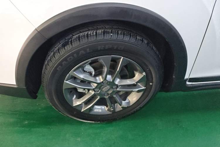 Used Geely Auto Vision X3 2020 1.5L CVT Luxury Model Left Front Wheel Hub