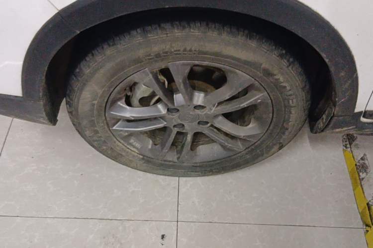 Used Geely Auto Vision X3 2020 1.5L CVT Luxury Model Left Front Wheel Hub