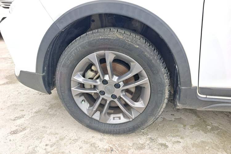 Used Geely Auto Vision X3 2020 1.5L CVT Luxury Model Left Front Wheel Hub