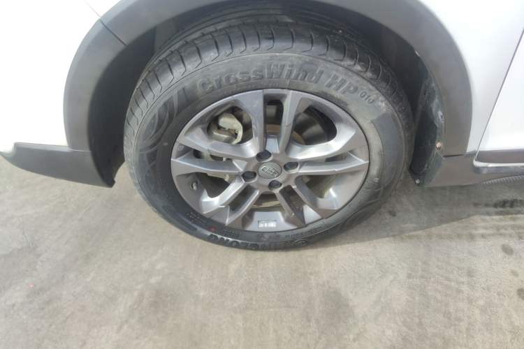 Used Geely Auto Vision X3 2020 1.5L CVT Luxury Model Left Front Wheel Hub