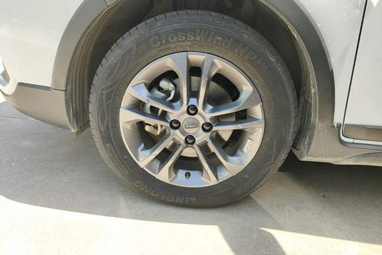 Used Geely Auto Vision X3 2020 1.5L CVT Luxury Model Left Front Wheel Hub