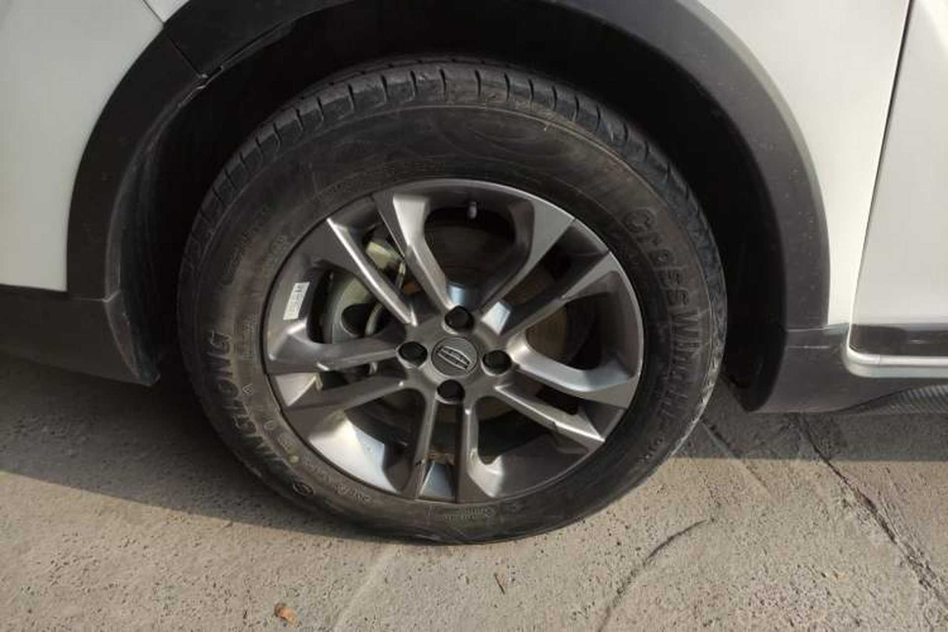 Used Geely Auto Vision X3 2020 1.5L CVT Luxury Model Left Front Wheel Hub