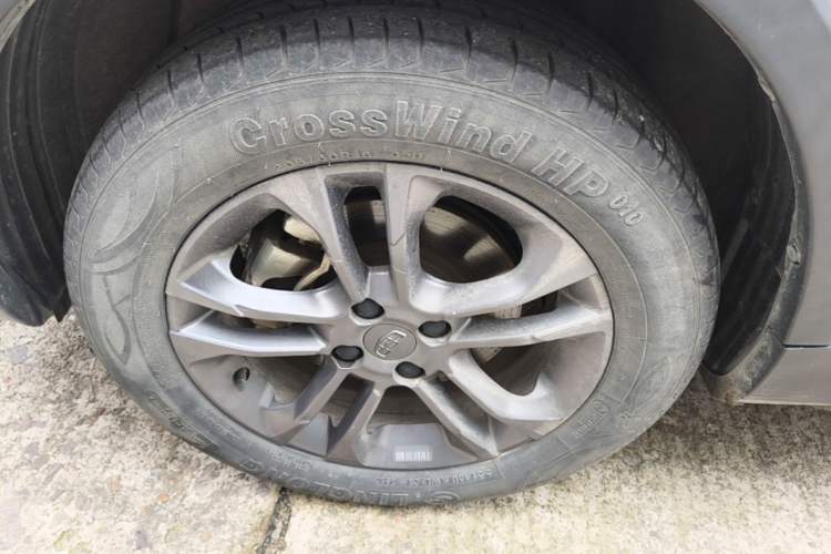 Used Geely Auto Vision X3 2020 1.5L Manual Elite Edition Left Front Wheel Hub