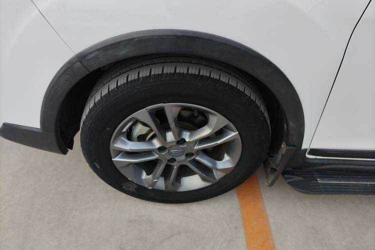 Used Geely Auto Vision X3 2020 1.5L CVT Luxury Model Left Front Wheel Hub