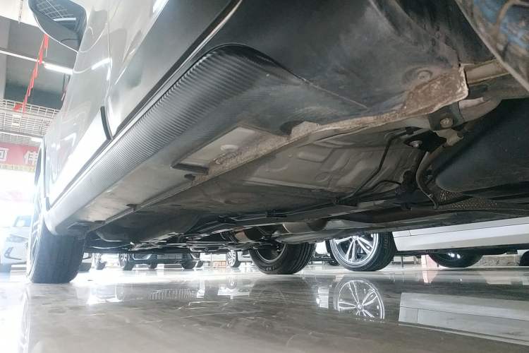 Used Geely Auto Vision X3 2020 1.5L CVT Luxury Model Left Side Sill