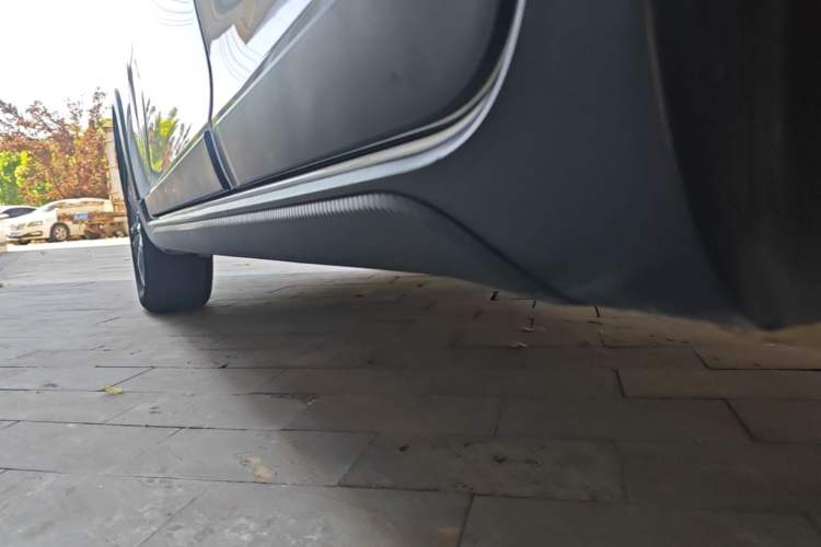 Used Geely Auto Vision X3 2020 1.5L CVT Luxury Model Left Side Sill