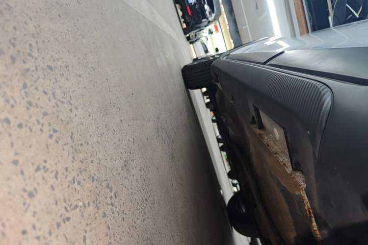 Used Geely Auto Vision X3 2020 1.5L Manual Luxury Edition Left Side Sill