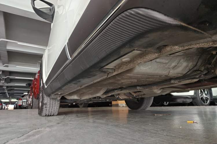 Used Geely Auto Vision X3 2020 1.5L CVT Luxury Model Left Side Sill