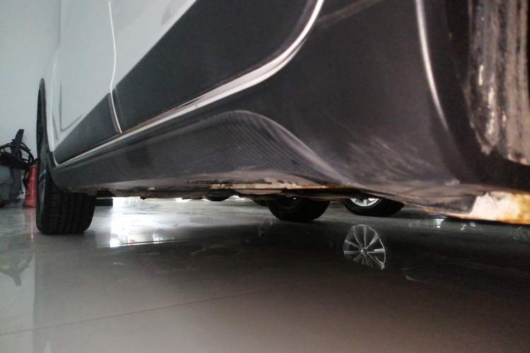 Used Geely Auto Vision X3 2020 1.5L CVT Luxury Model Left Side Sill