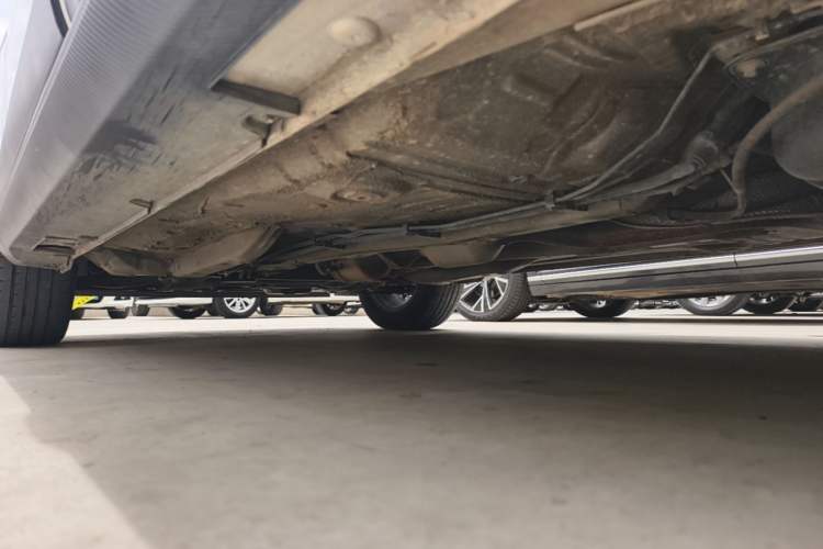 Used Geely Auto Vision X3 2020 1.5L CVT Elite Edition Left Side Sill