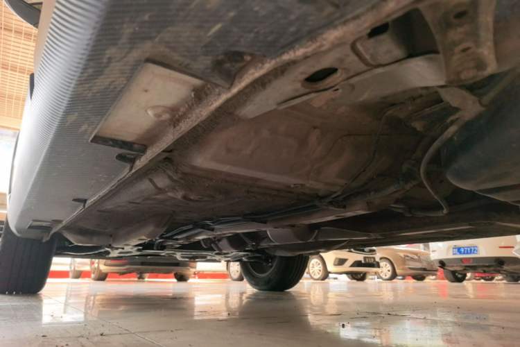 Used Geely Auto Vision X3 2020 1.5L Manual Elite Edition Left Side Sill