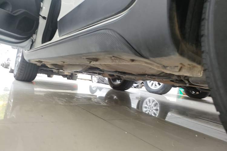 Used Geely Auto Vision X3 2020 1.5L Manual Elite Edition Left Side Sill