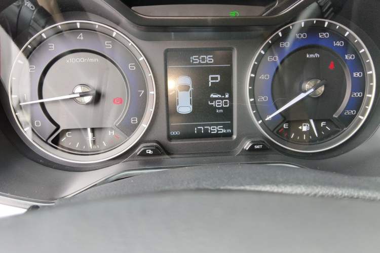 Used Geely Auto Vision X3 2020 1.5L CVT Elite Edition Odometer Close Up
