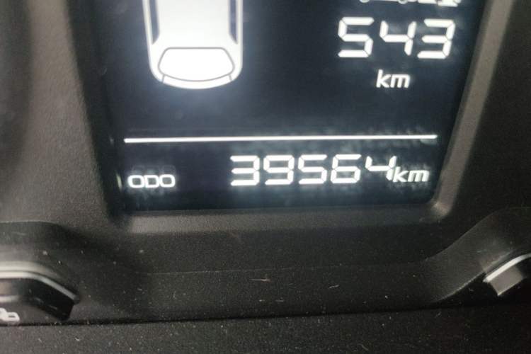 Used Geely Auto Vision X3 2020 1.5L CVT Luxury Model Odometer Close Up