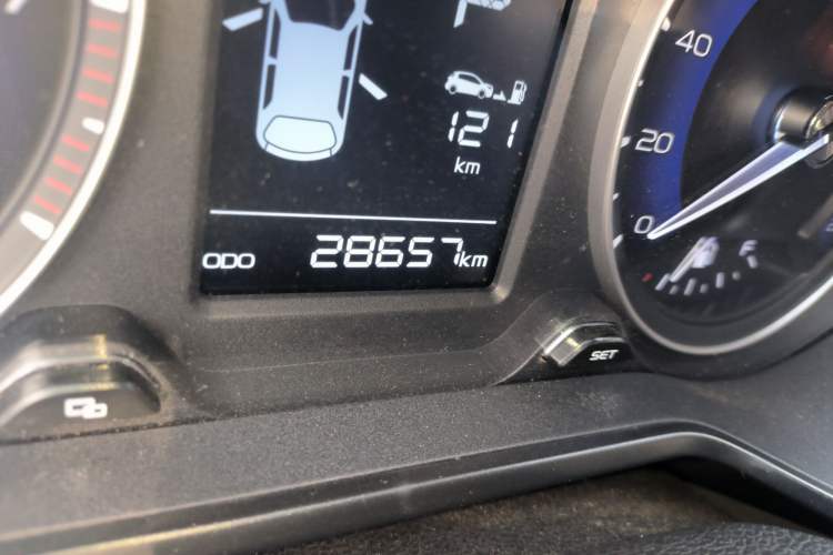 Used Geely Auto Vision X3 2020 1.5L CVT Elite Edition Odometer Close Up