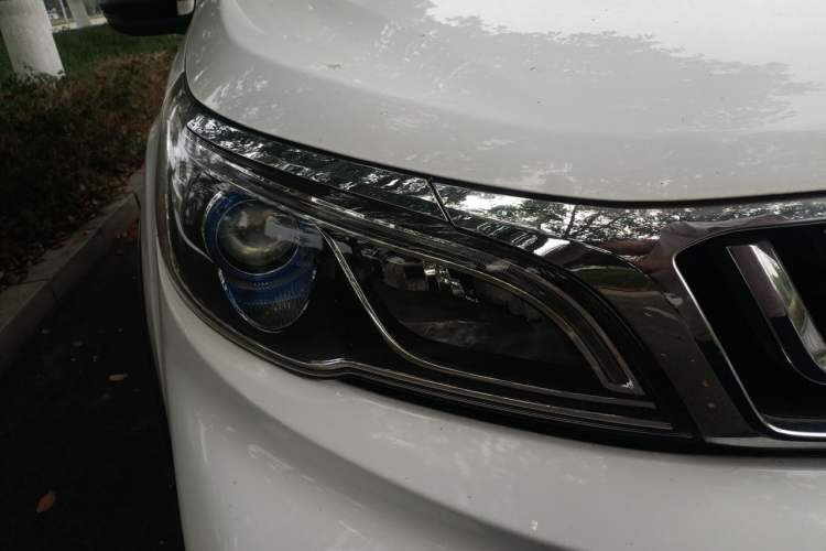Used Geely Auto Vision X3 2020 1.5L Manual Elite Edition Right Front Headlight