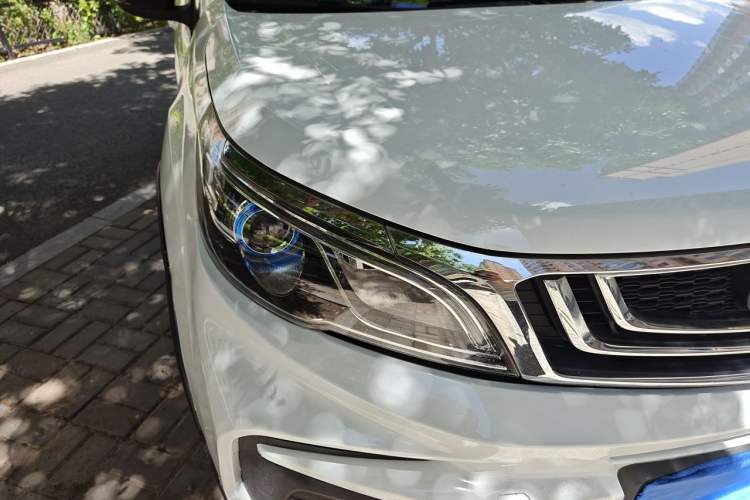 Used Geely Auto Vision X3 2020 1.5L CVT Luxury Model Right Front Headlight