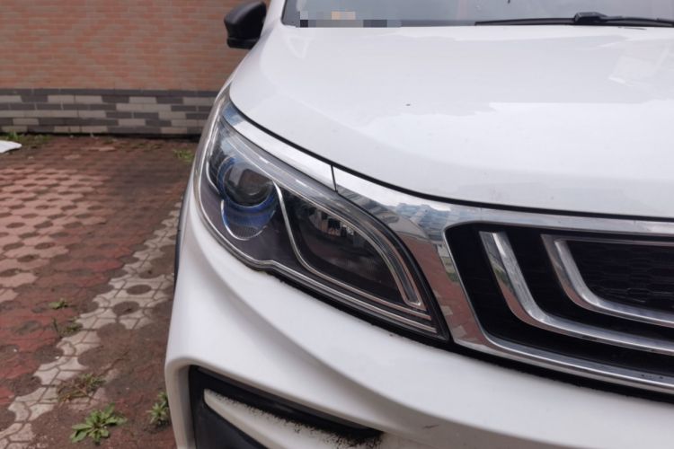 Used Geely Auto Vision X3 2020 1.5L CVT Elite Edition Right Front Headlight