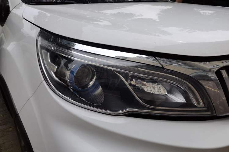 Used Geely Auto Vision X3 2020 1.5L CVT Elite Edition Right Front Headlight