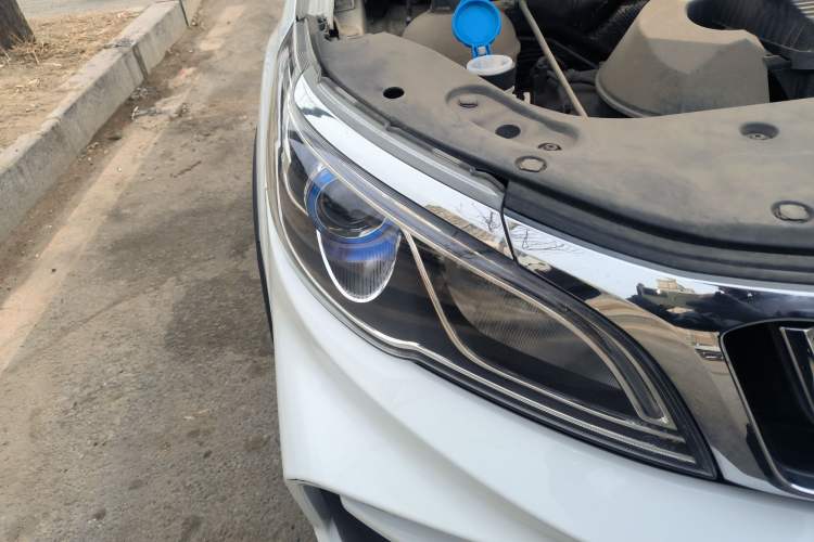 Used Geely Auto Vision X3 2020 1.5L CVT Elite Edition Right Front Headlight