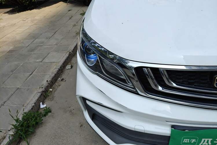Used Geely Auto Vision X3 2020 1.5L CVT Elite Edition Right Front Headlight